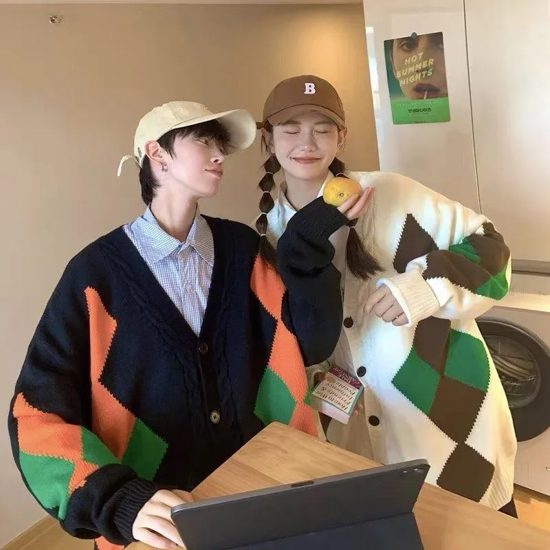 Plaid Knitted Unisex Loose Fit Woolen Yarn Cardigan