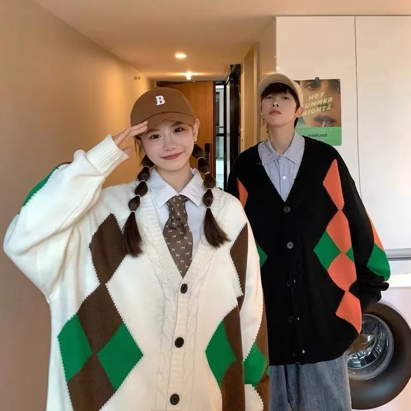 Plaid Knitted Unisex Loose Fit Woolen Yarn Cardigan